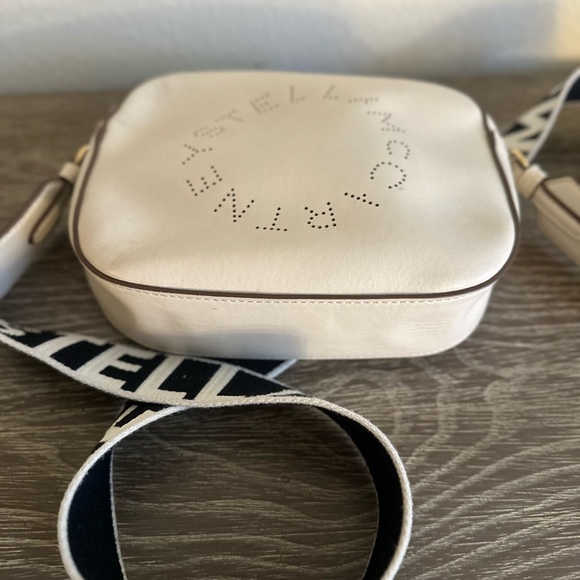 Logo Camera Crossbody Bag - Picture 9 of 9